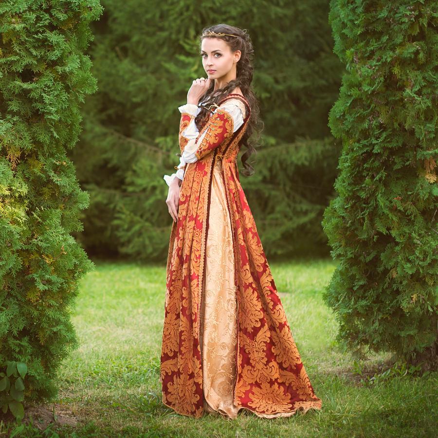 Medieval dress — Renaissance dresses for sale