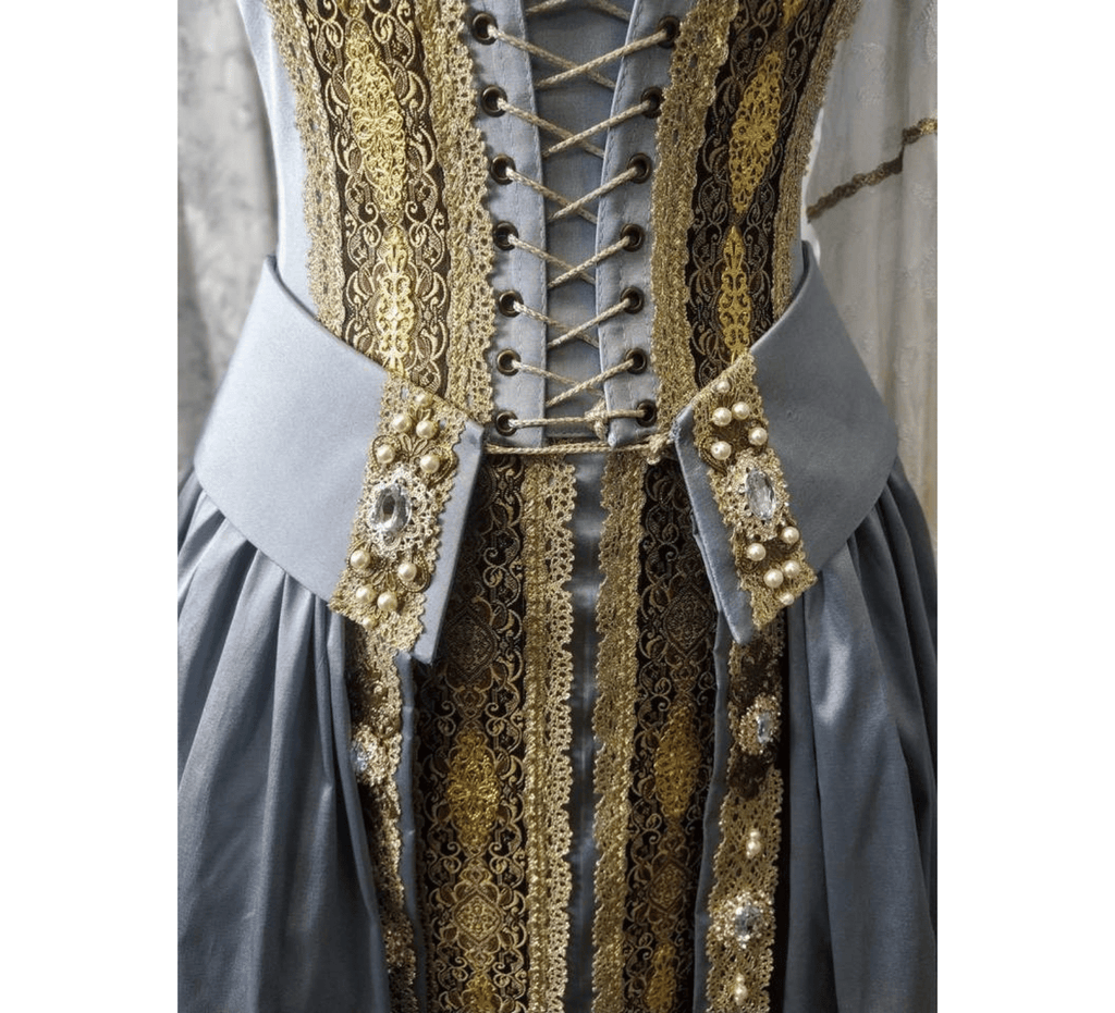 Italian renaissance courtesan dress inspired by Dangerous Beauty - Dress Art Mystery