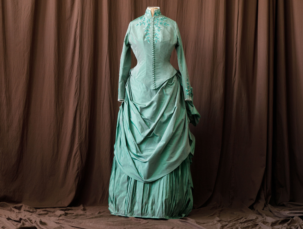 Mina Harker Costume - Halloween Costume | DressArtMystery Mina Harker Costume - Halloween Costume | DressArtMystery