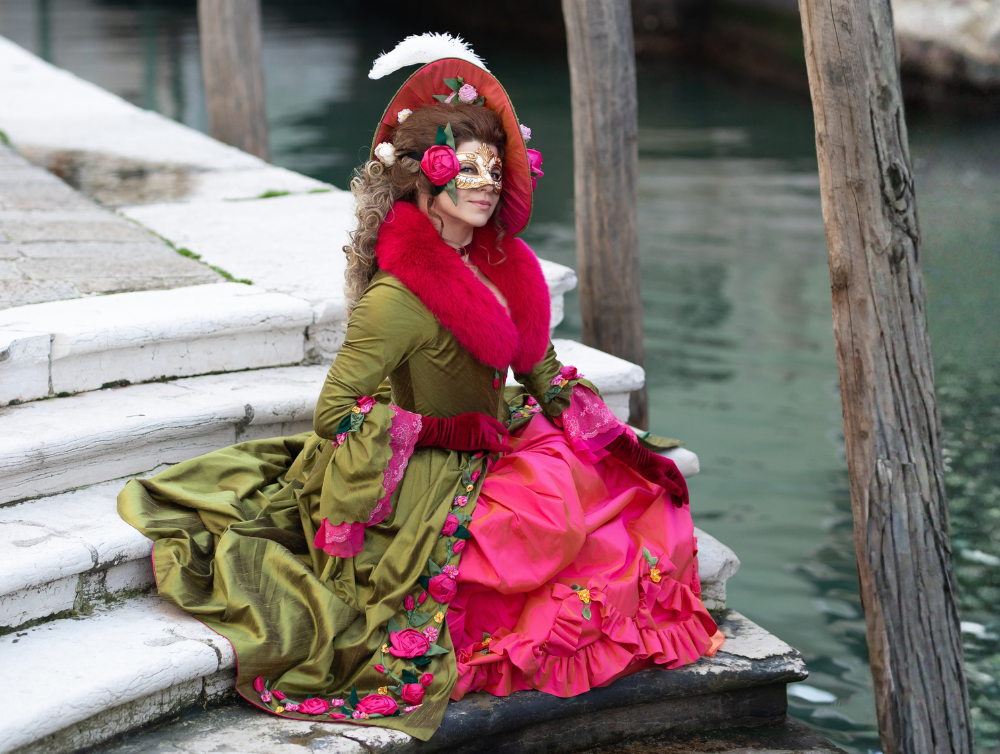 DressArtMystery - Fantasy and Historical Outfits DressArtMystery - Fantasy and Historical Outfits