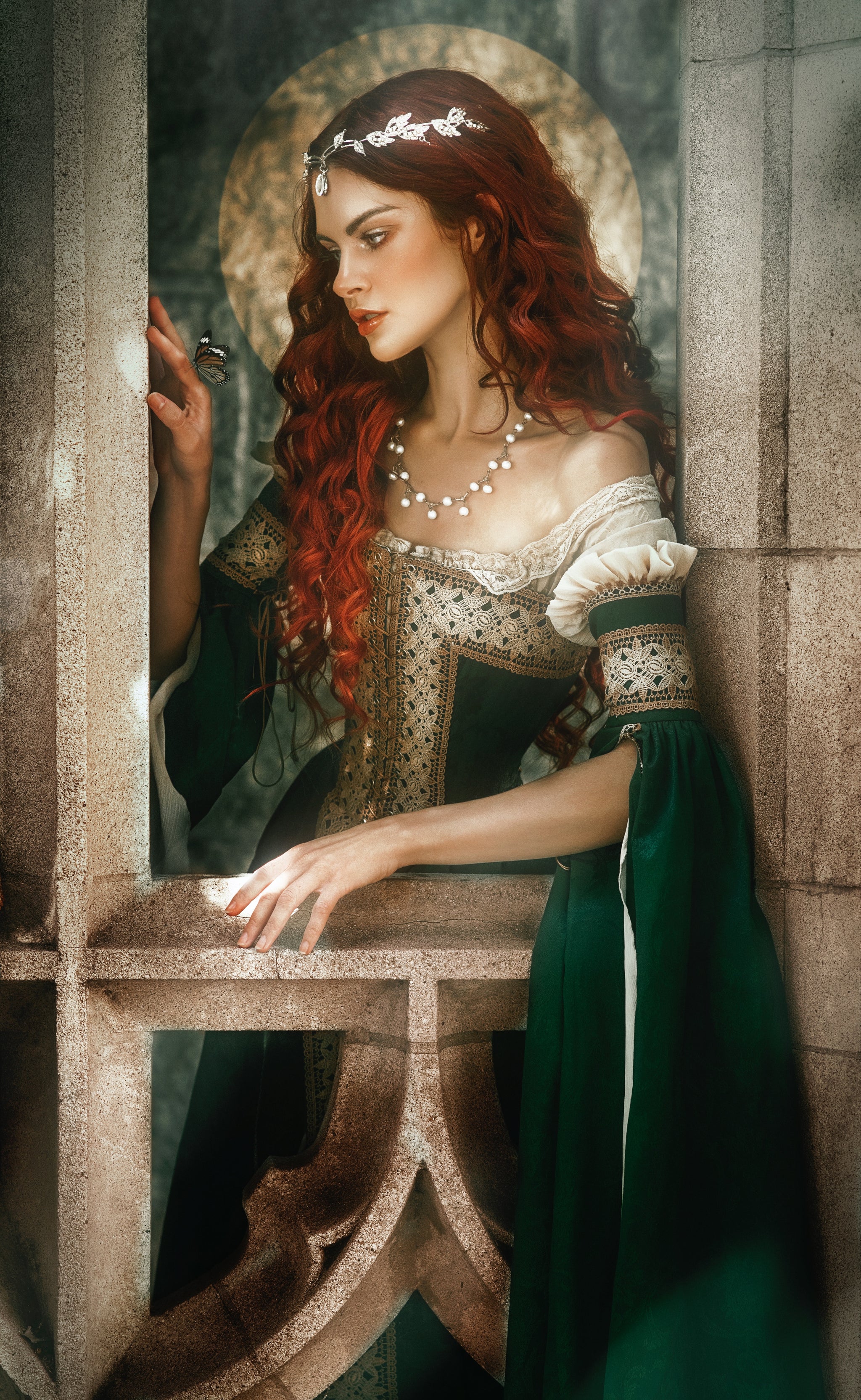 Renaissance courtesan dress