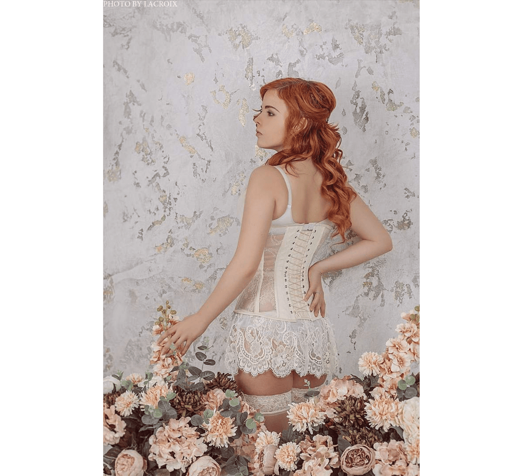 White lace underbust corset - Dress Art Mystery