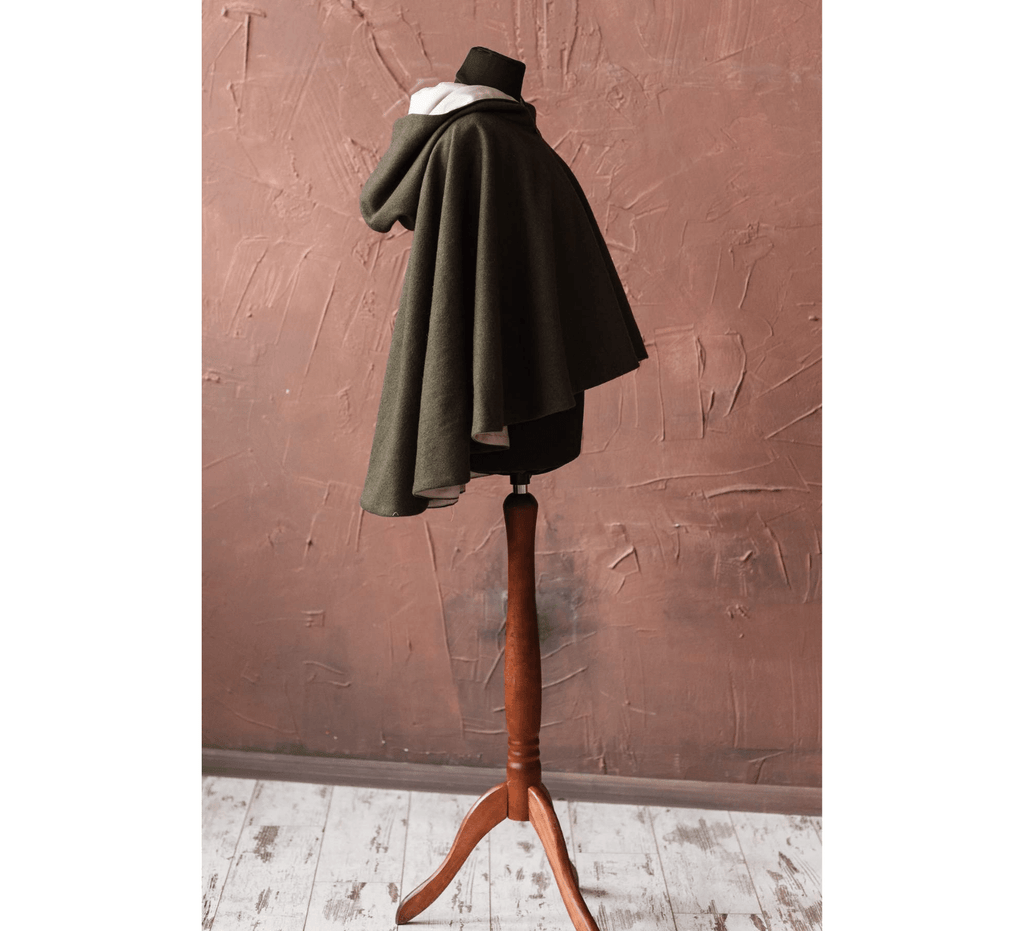 Short wool hooded cloak - Dress Art Mystery