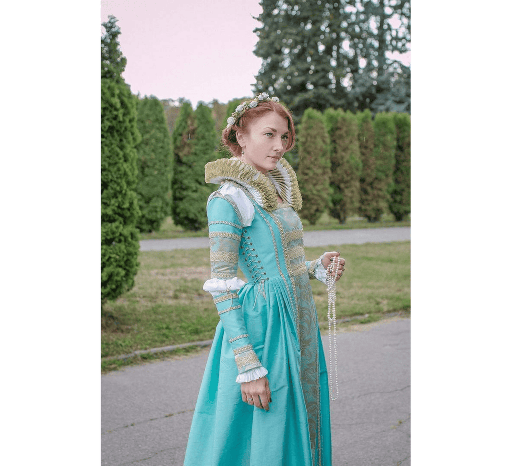 Renaissance costume - Dress Art Mystery