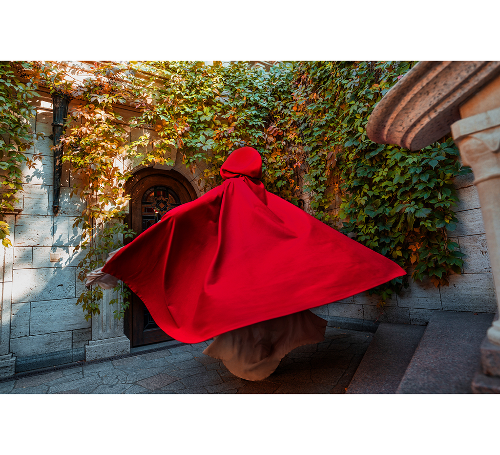 Red vegan wool cloak with hood - Dress Art Mystery