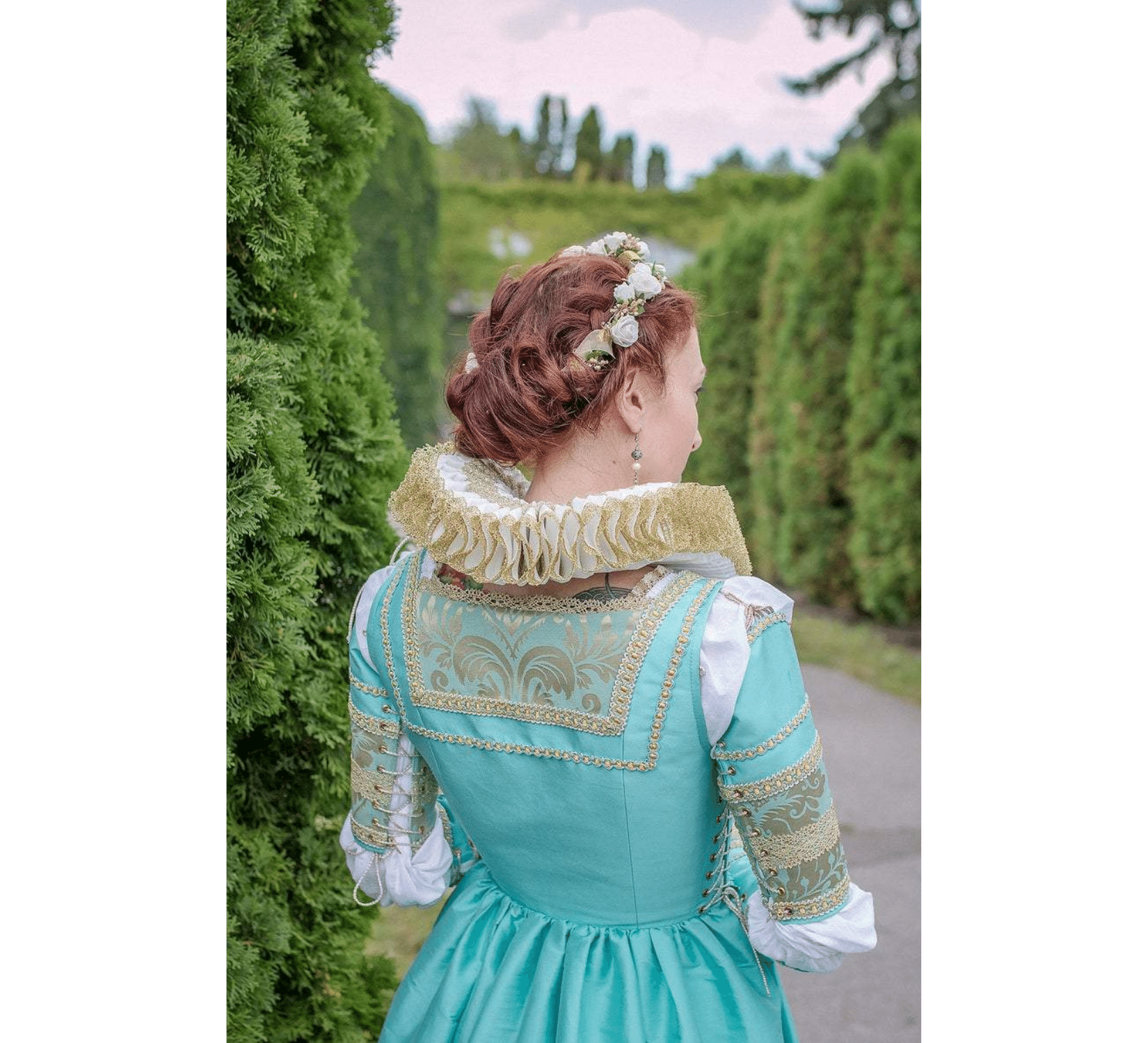 Blue renaissance gown | DressArtMystery Blue renaissance gown | DressArtMystery