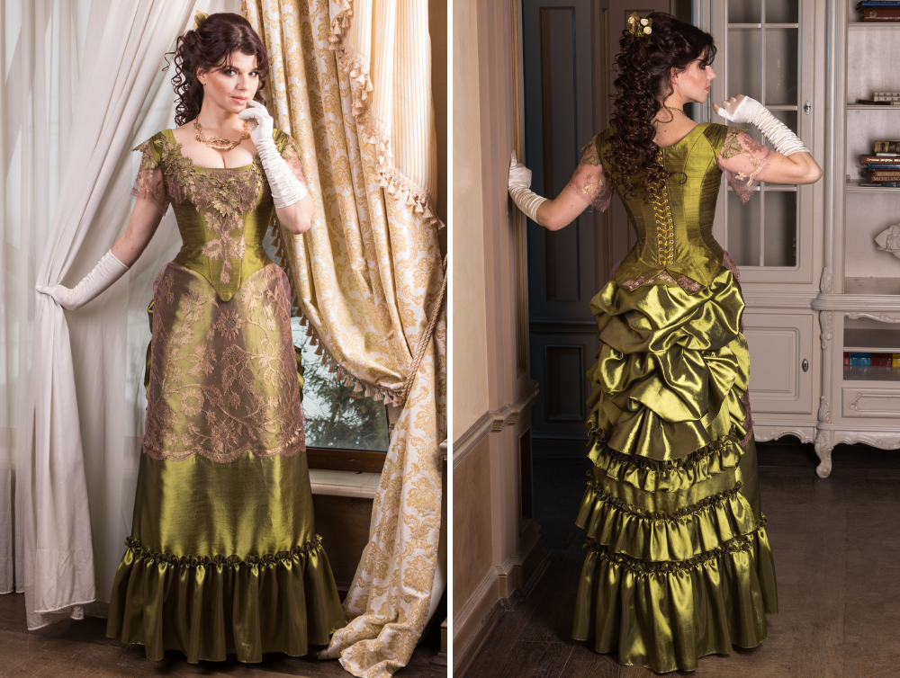 Victorian green walking silk costume with laces and metal spiders - Dress Art Mystery