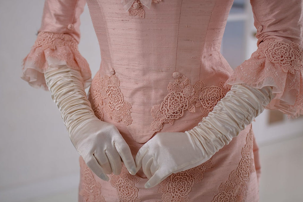 Vintage Victorian costume - Dress Art Mystery